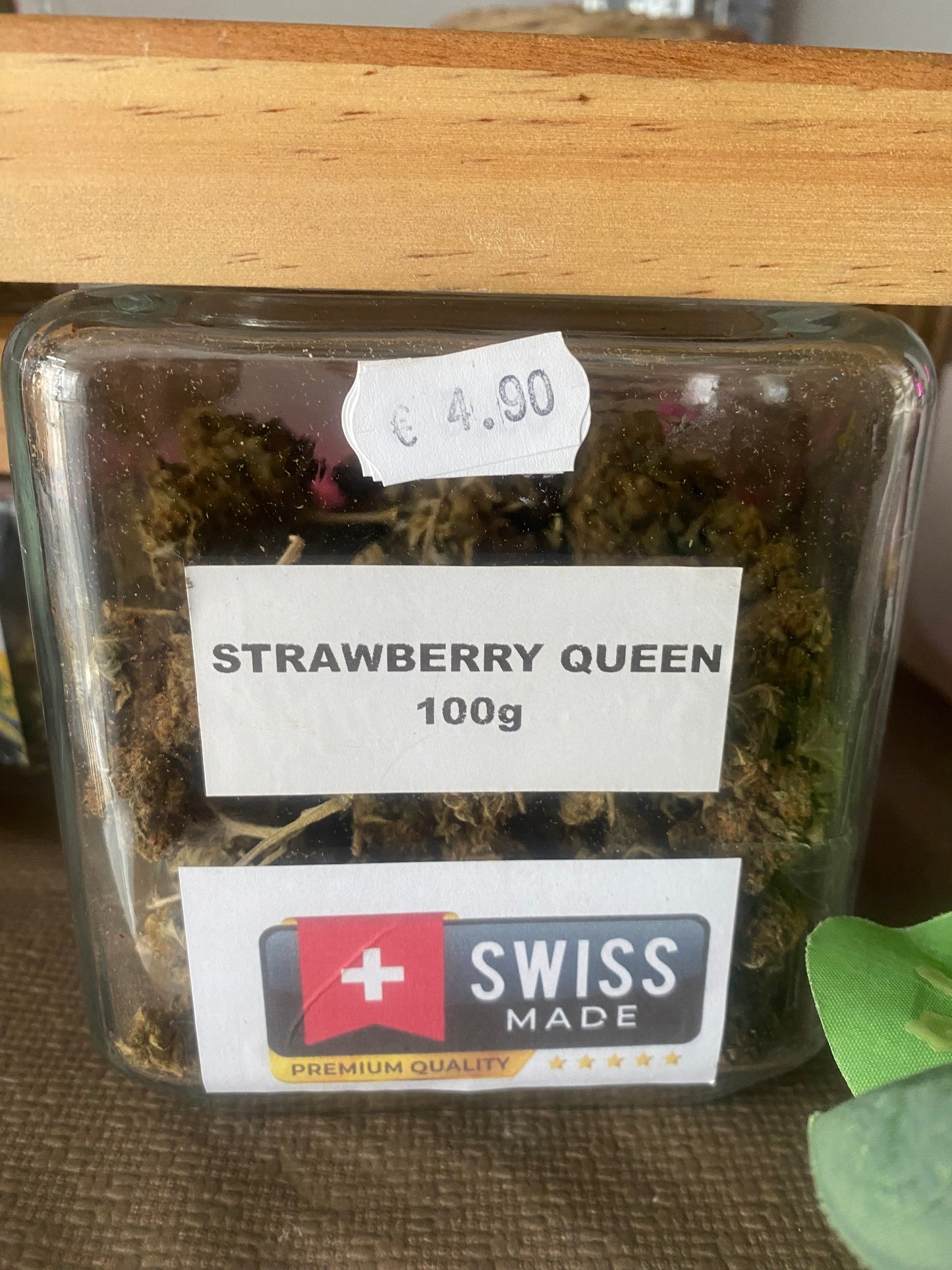 Fleurs cbd haute qualité suisse strawberry queen